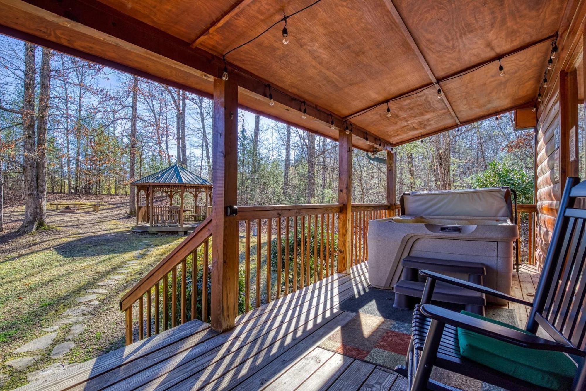 Sweet Seclusion, Hot Tub, Air Hockey, Wifi, 1089 Free Tickets Each Paid Day, Dollywood And More Sevierville Exterior foto