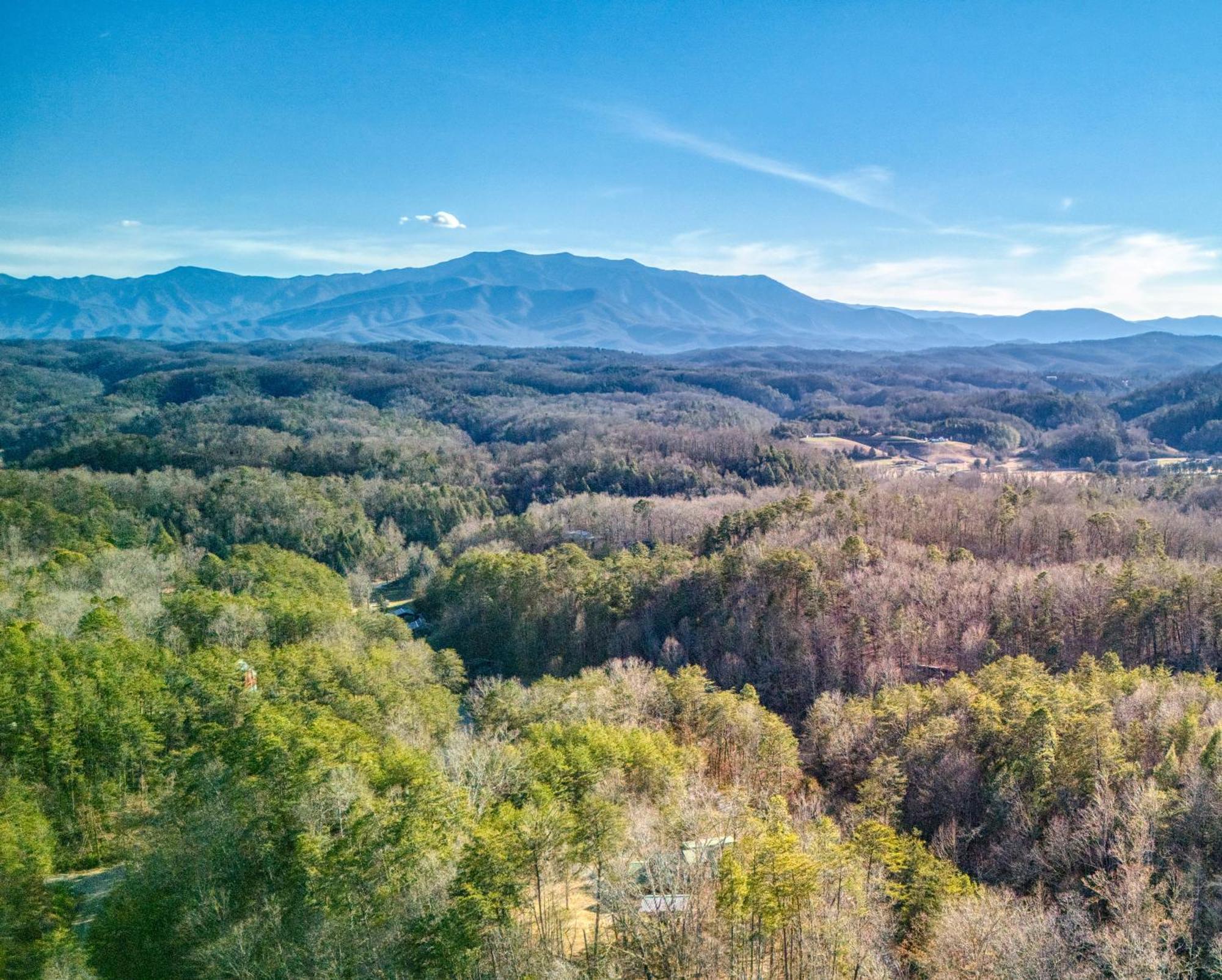 Sweet Seclusion, Hot Tub, Air Hockey, Wifi, 1089 Free Tickets Each Paid Day, Dollywood And More Sevierville Exterior foto